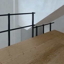 Low railing