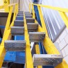 Escalera industrial de peldaño compensado 63º OUTLET